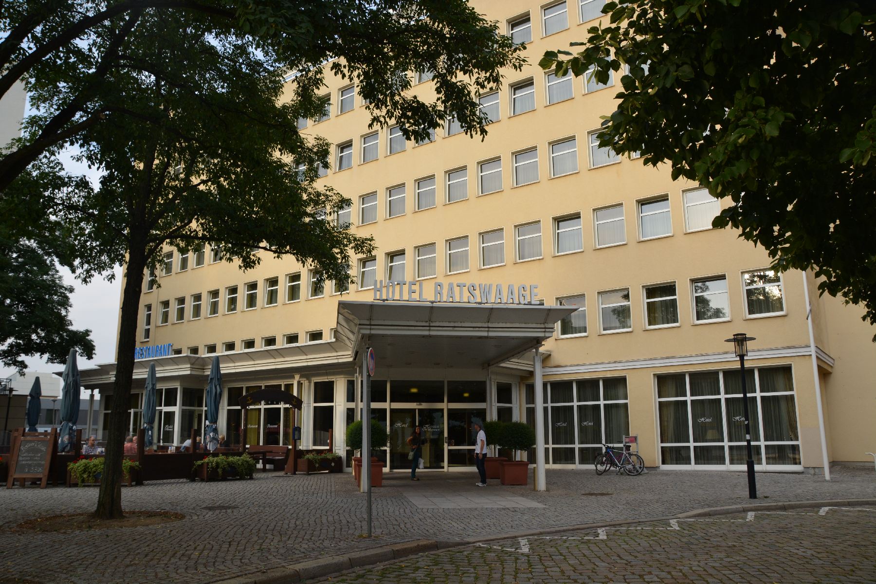 Bild von außen vom Hotel Ratswaage Magdeburg