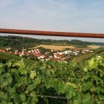 Blick zurück nach Beckstein auf dem Panoramaweg Taubertal / Jakobsweg