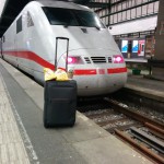 Mein Koffer auf Reisen mit meinem Lieblingsverkehrsmittel ;)