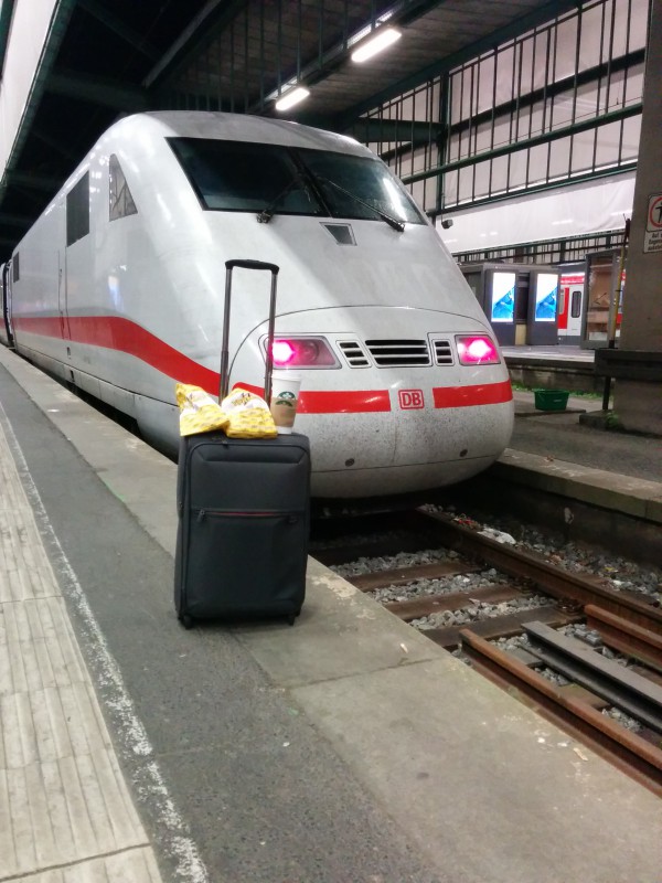 Mein Koffer auf Reisen mit meinem Lieblingsverkehrsmittel ;)