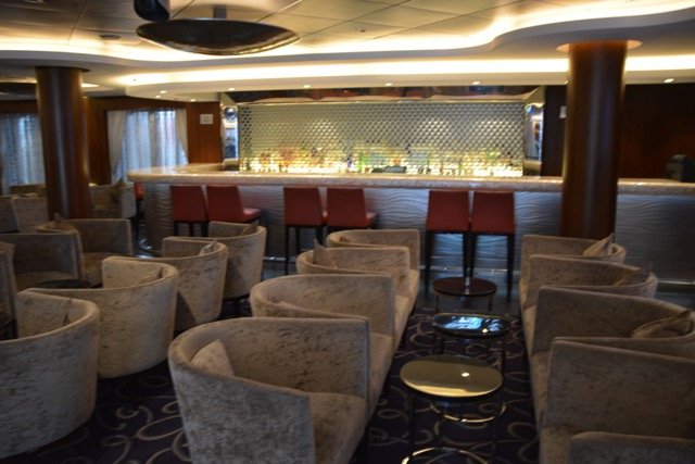Shaker's Martini Bar