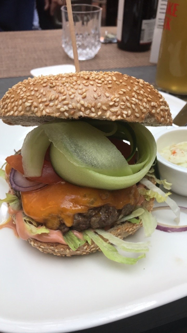 Burger im Radisson Blu Bremen