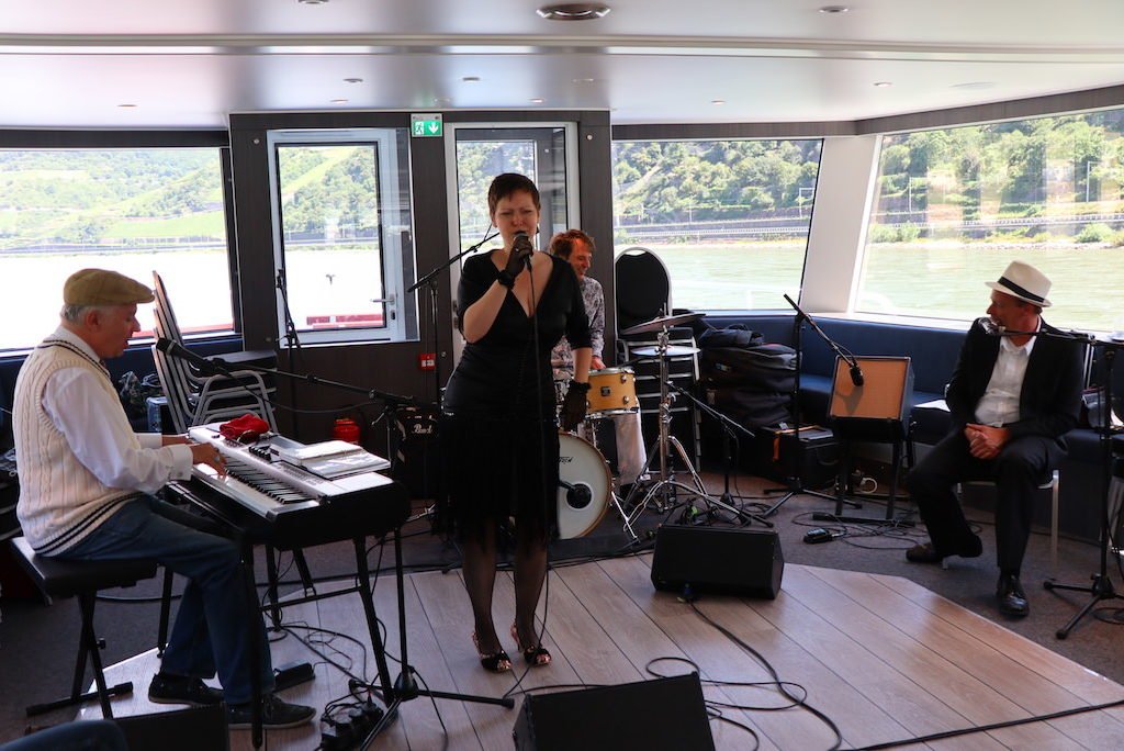 riverboat shuffle bingen