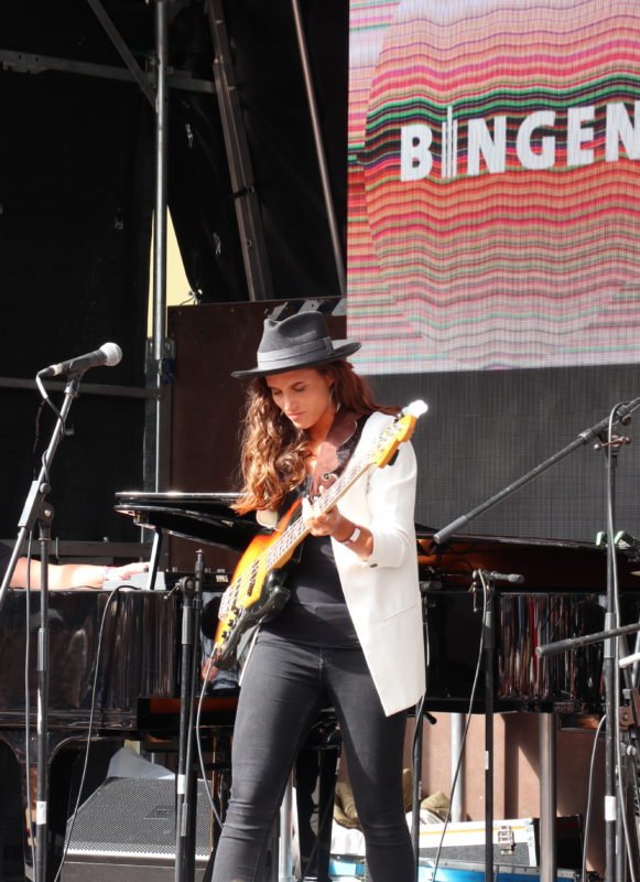 Kinga Glyk am Bass bei Bingen swingt 2018