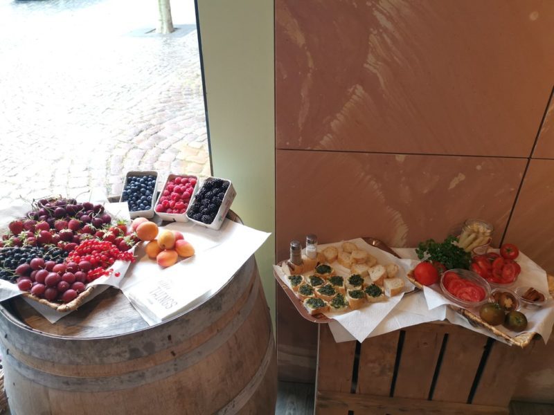 Auswahl an Früchten und Gemüsen für uns auf der kulinarischen Stadtführung in Miltenberg bei Simon - natürlich gut