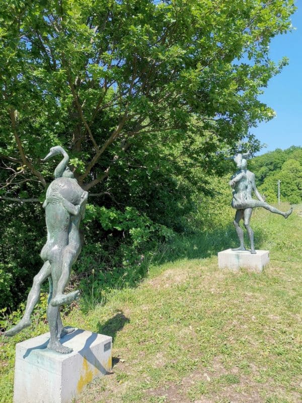 Die ersten Skulpturen (oben: Europa mit Stier)