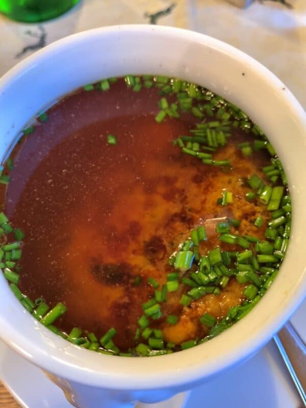 Lungauer Kasspressknödel Suppe im Goasn Wirtshaus - sehr lecker!