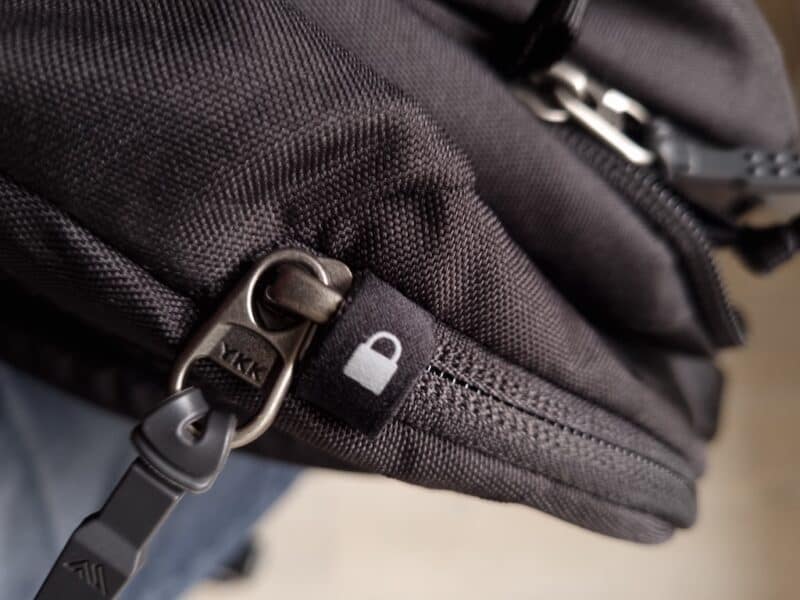 Der Secure Zipper Lock  schützt den Inhalt