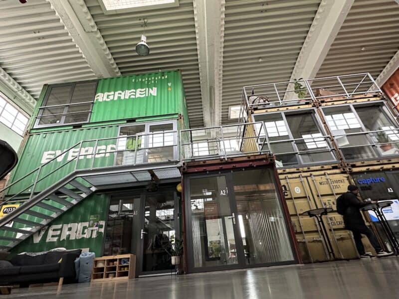 Container für Gründer in der ehemaligen Schweinemarkthalle in Karlsruhe