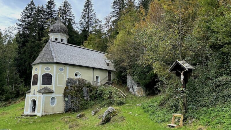 Ölbergkapelle inkl. Jesus gekreuzigt