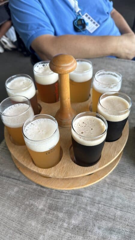 Bierkranz mit den Biersorten von Hagenbräu (je 2 Kölschstangen der vier Biersorten)