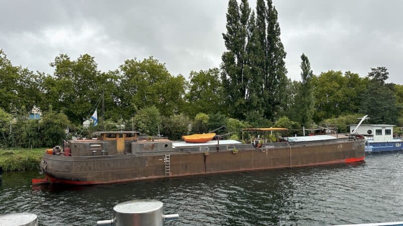 Rostiges Hausboot